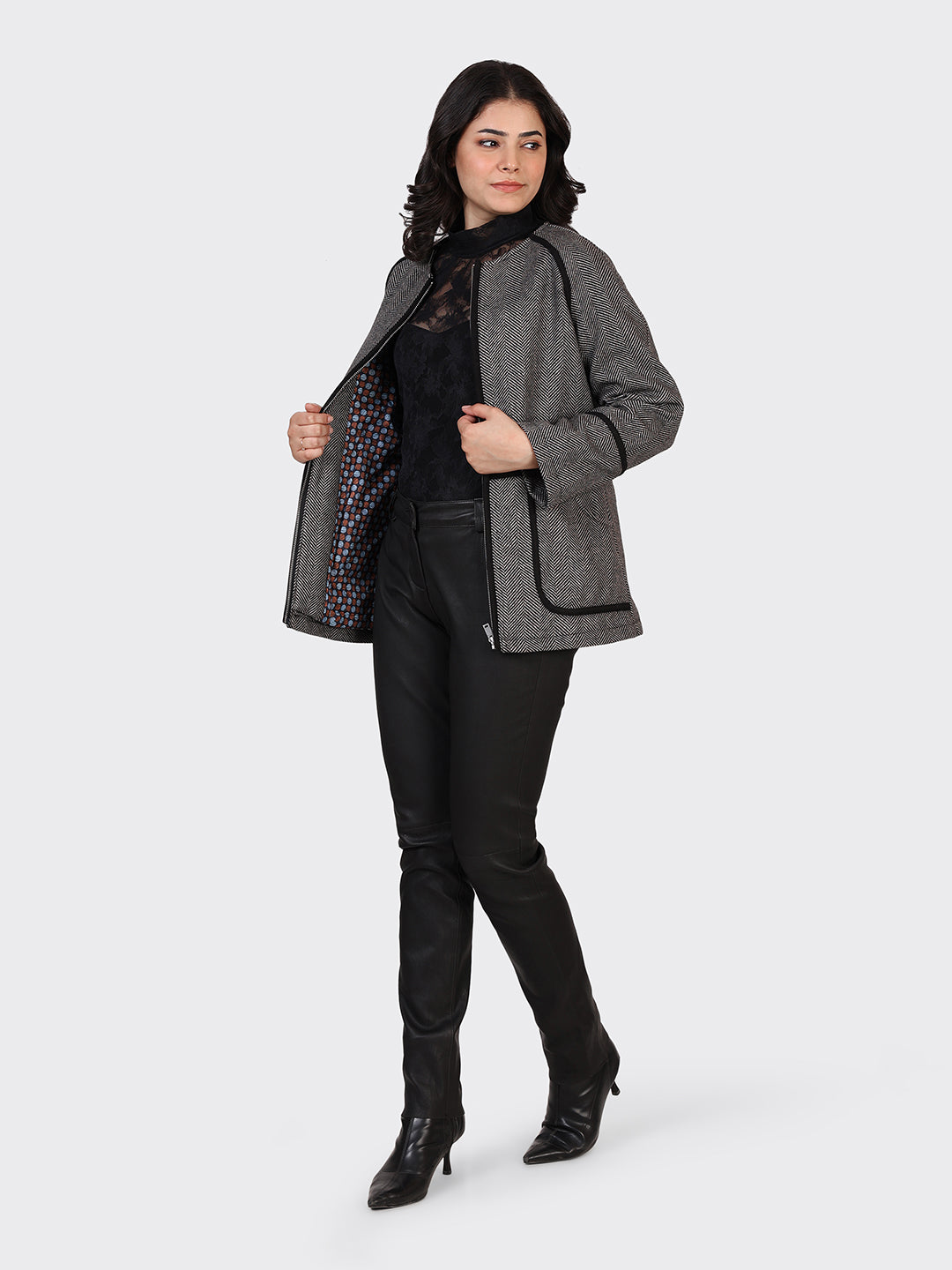 LADIES WOOLLEN JACKET-ZIGZAG