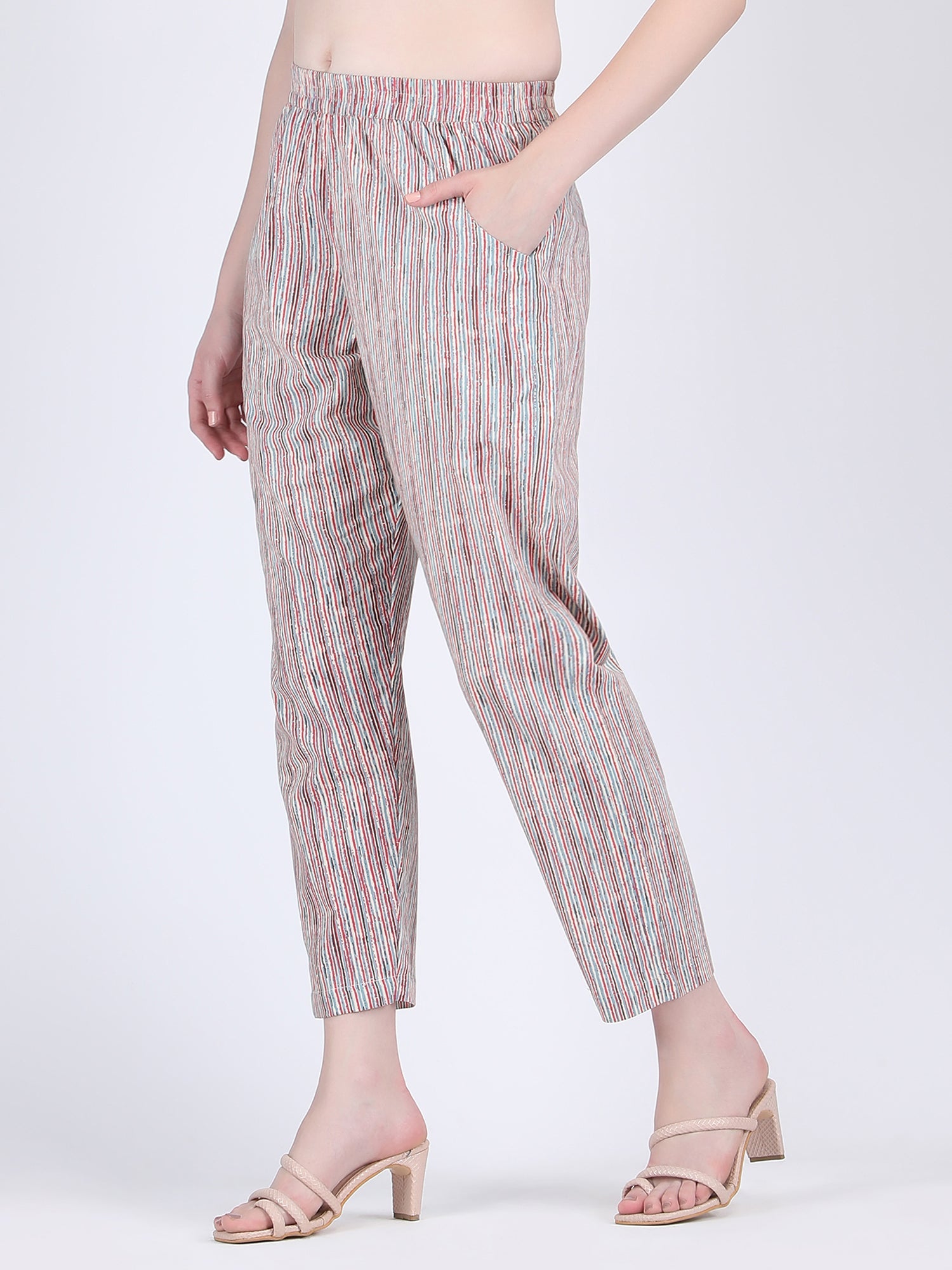 COTTON PAISLEY PRINT BOX PLEATS KURTA WITH PENCIL PANTS BLUE