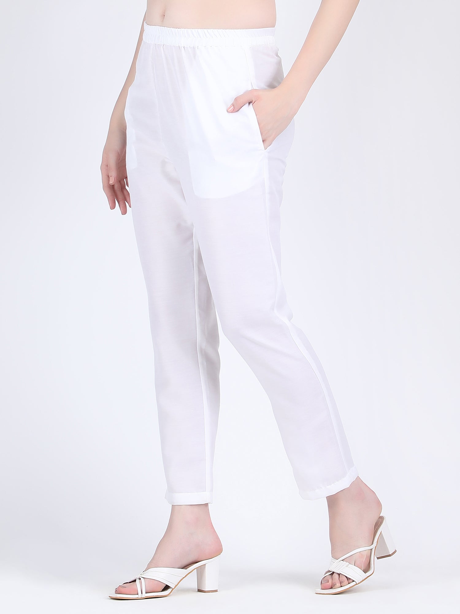 MUSLIN VISCOSE FLARED LONG SHIRT IN WHITE WITH PINK FLORAL MOTIFS