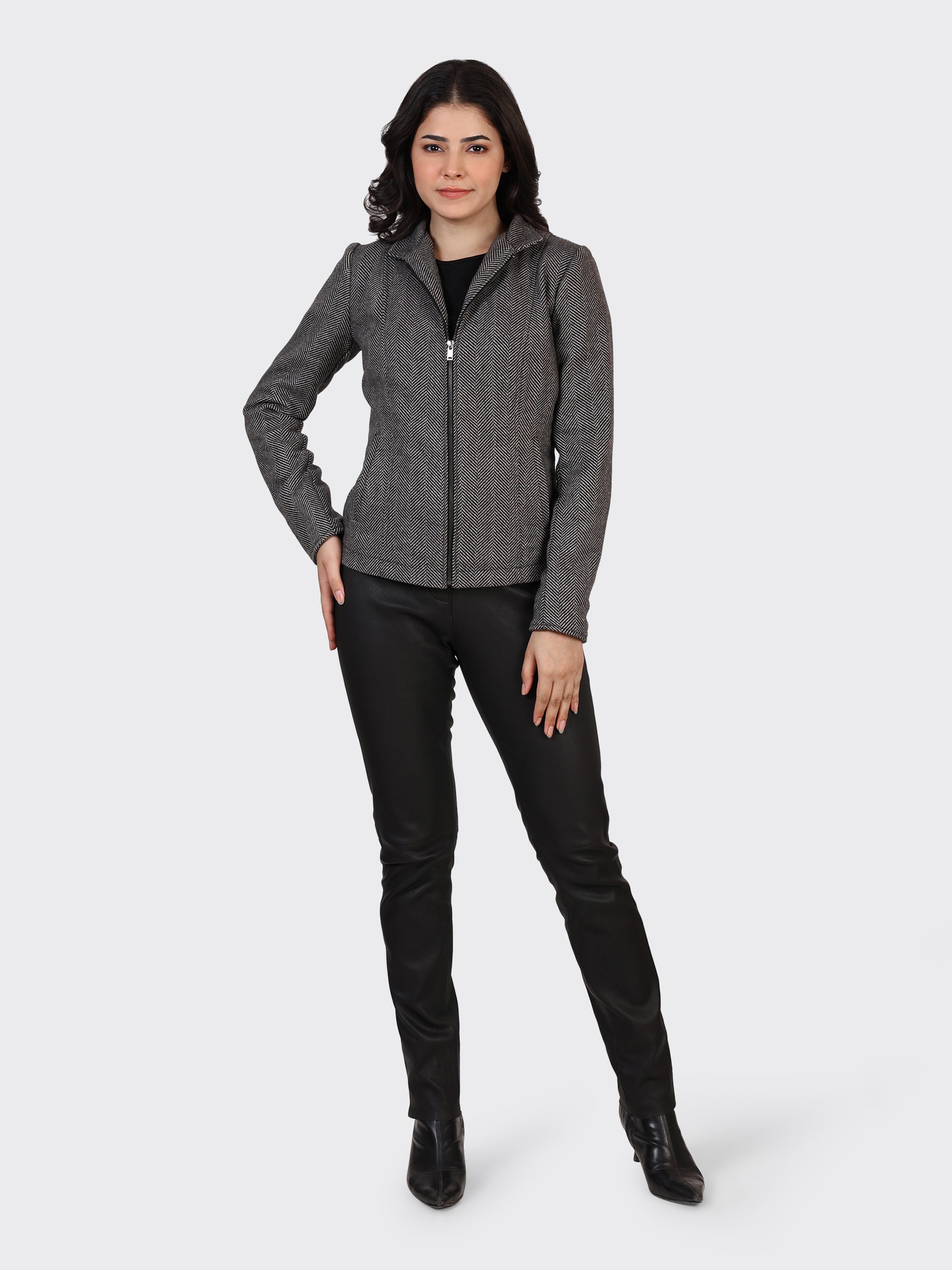 LADIES WOOLLEN JACKET-ZIGZAG