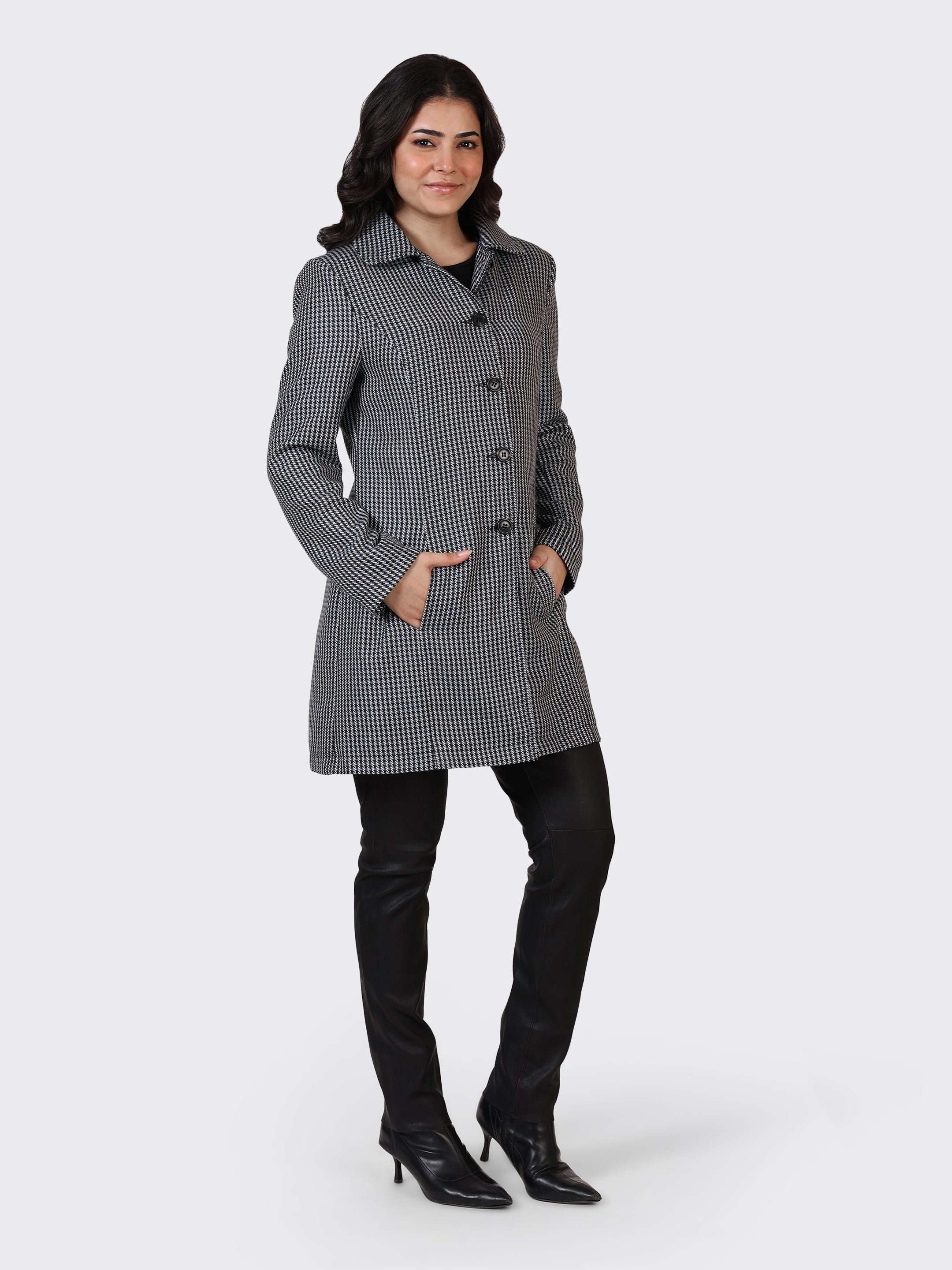 LADIES WOOLLEN JACKET-CROSS
