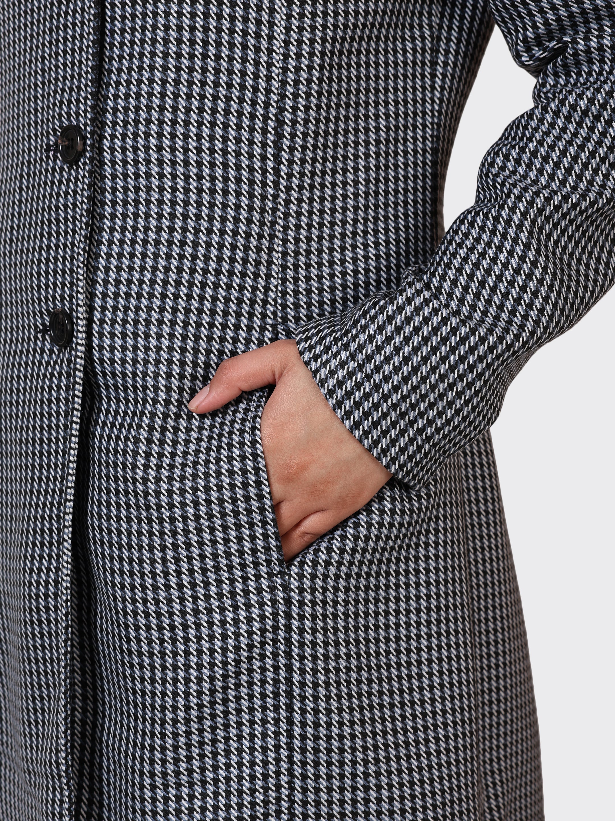 LADIES WOOLLEN JACKET-CROSS