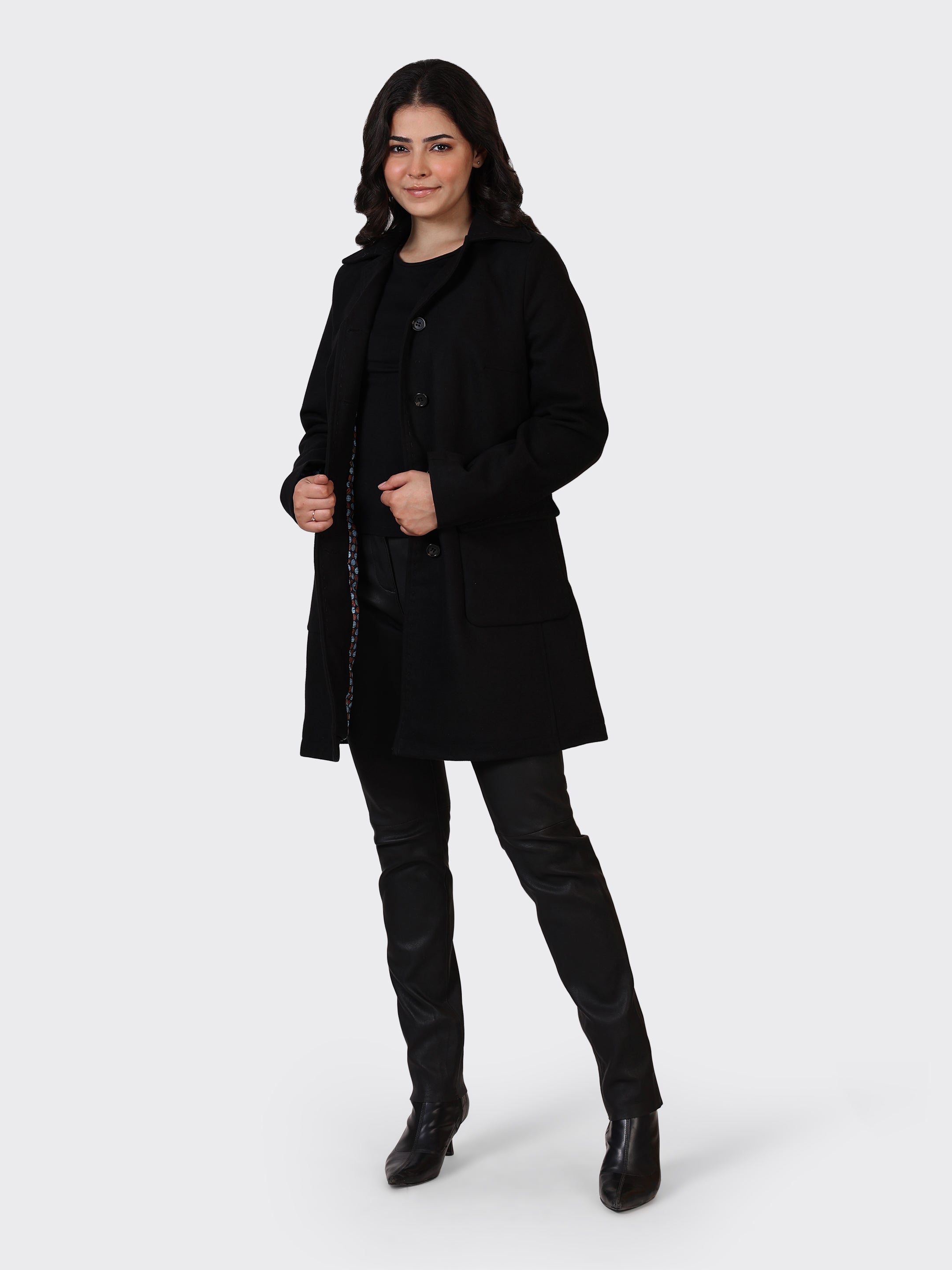 LADIES WOOLLEN JACKET-BLACK