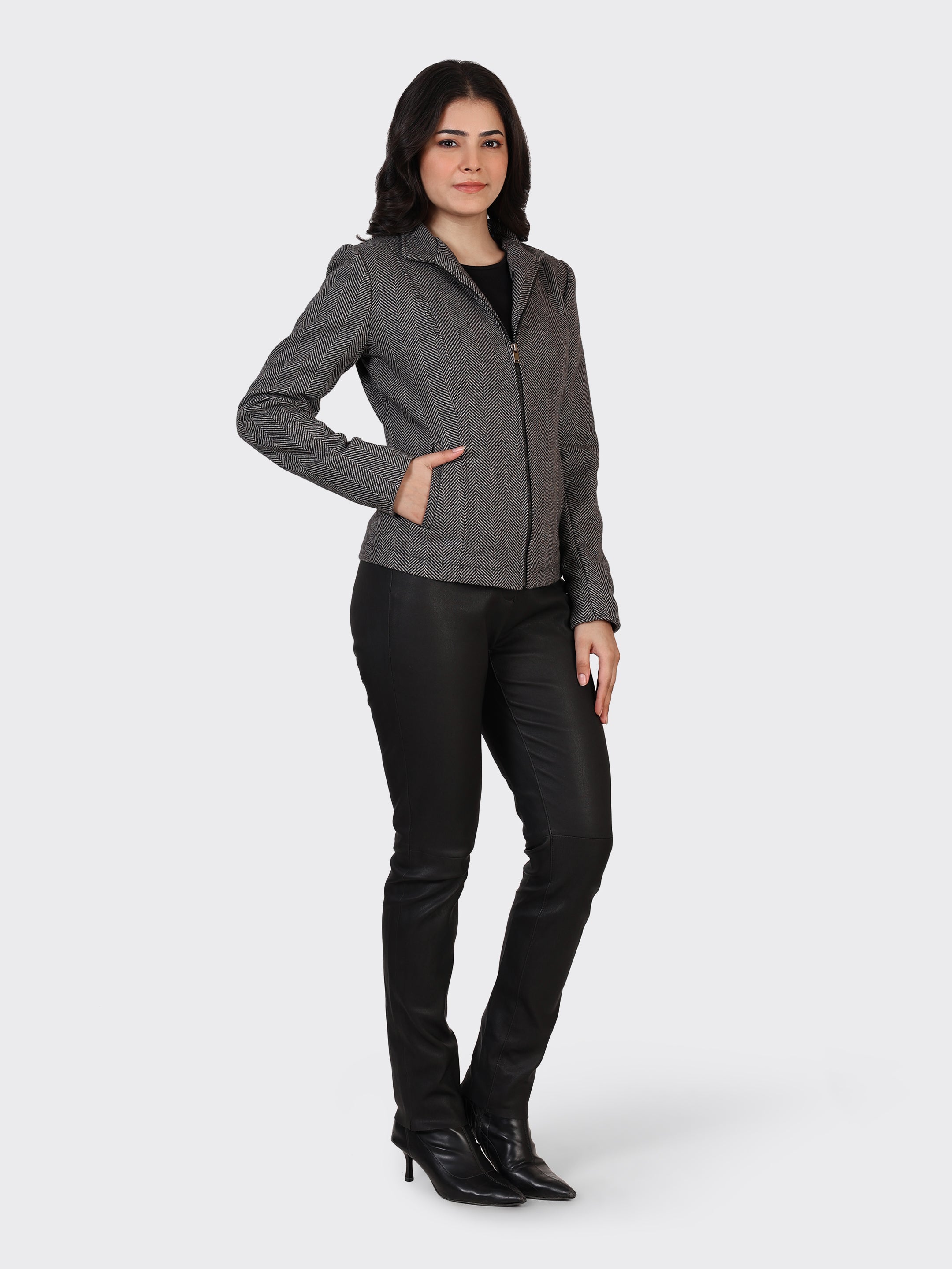 LADIES WOOLLEN JACKET-ZIGZAG