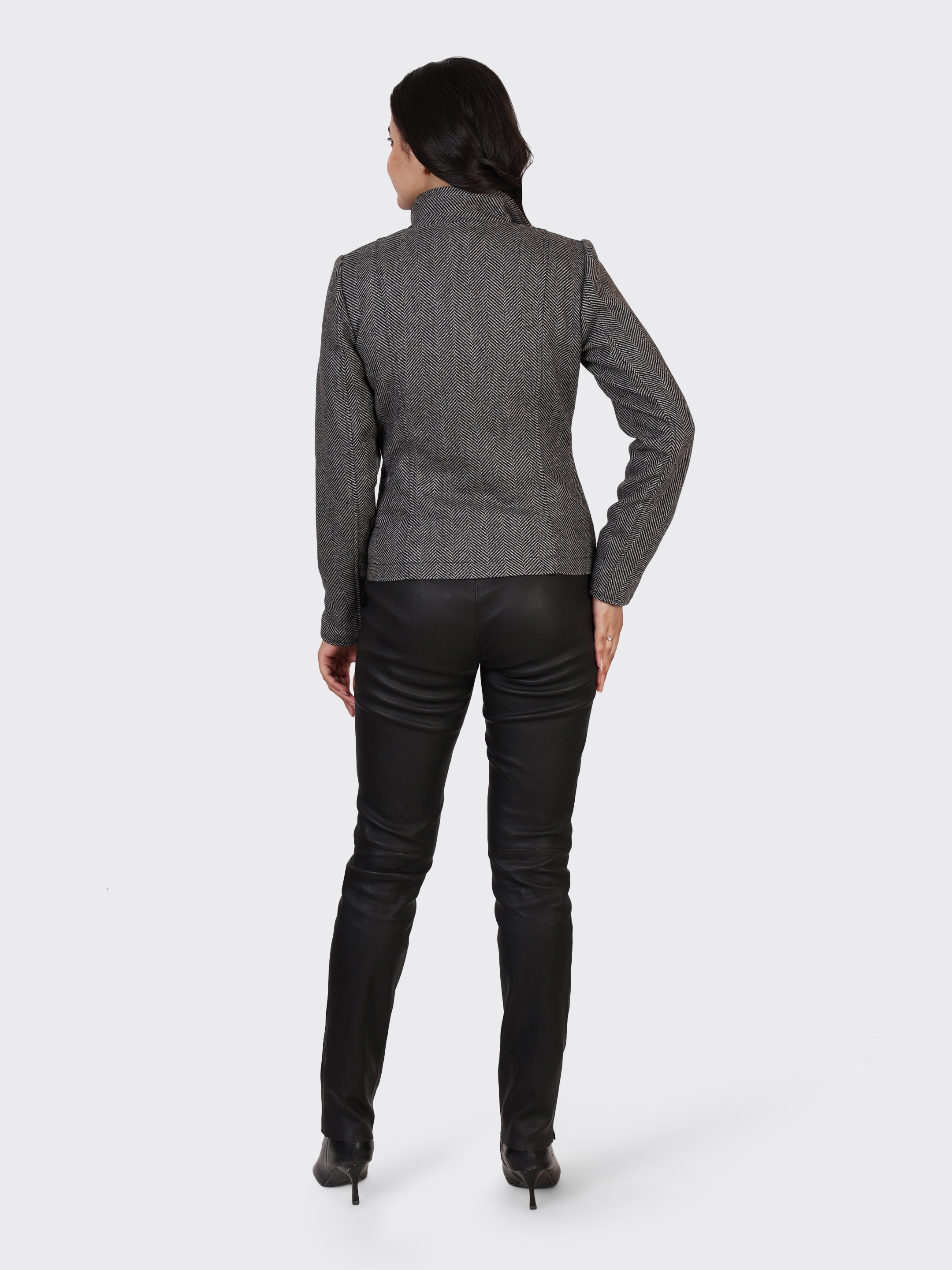 LADIES WOOLLEN JACKET-ZIGZAG