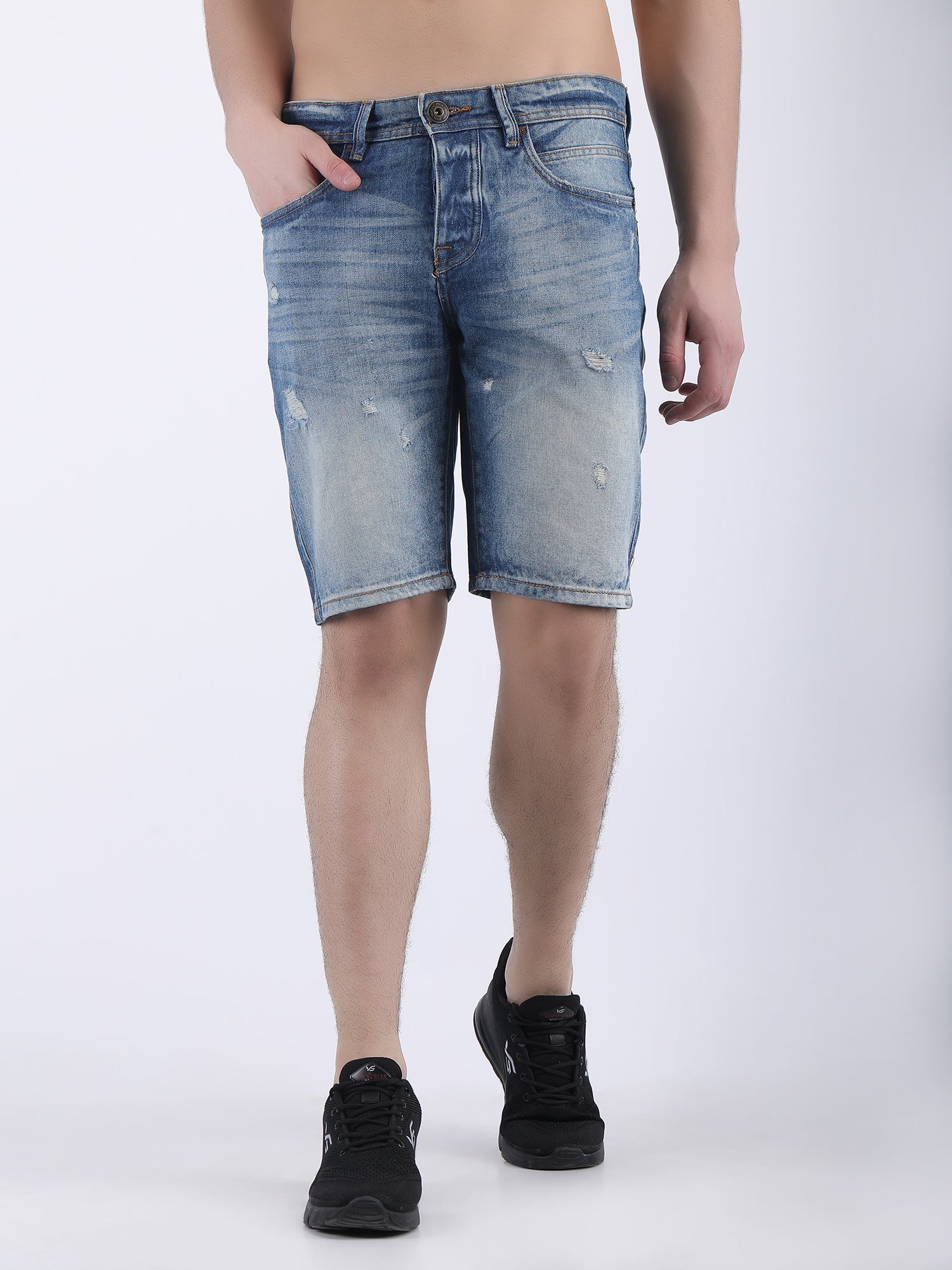 76915 DNR Men's Light Blue Bermuda