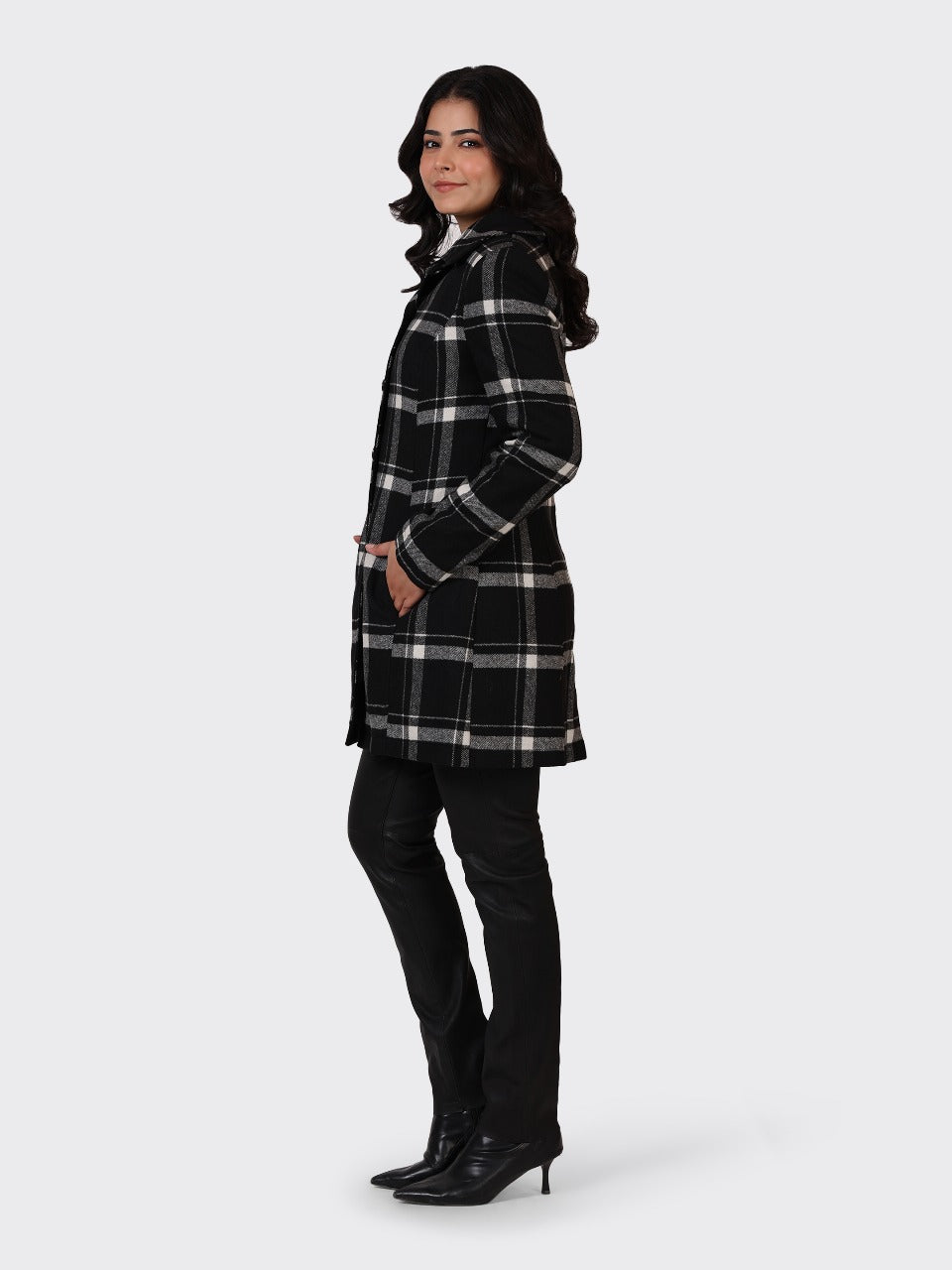 LADIES WOOLEN JACKET-CHECK