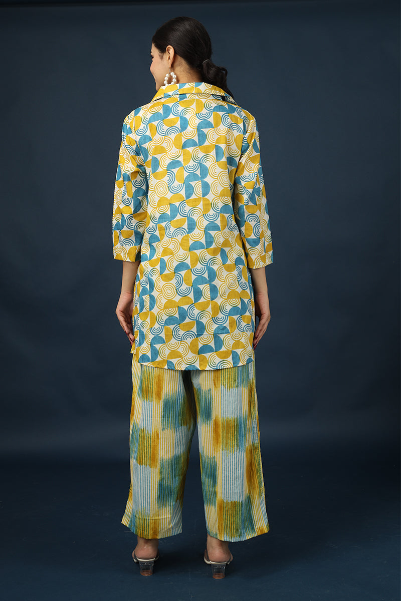 Yellow Blue Abstract Pattern Printed Kurta Pyjama Set