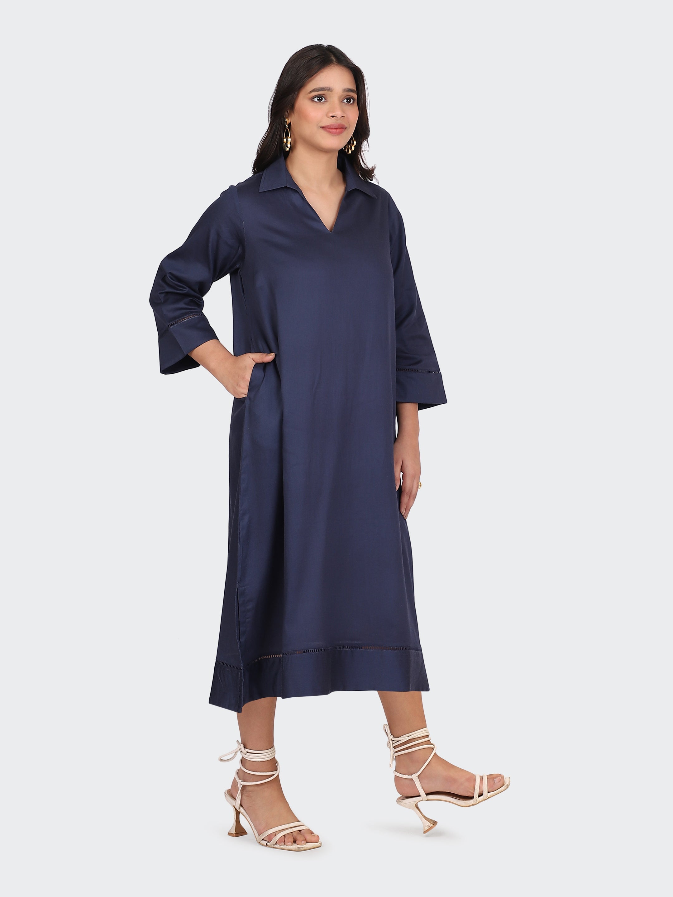 COLLARED DRESS FEATURING LACE ON SLEEVES AND BOTTOM-NAVY