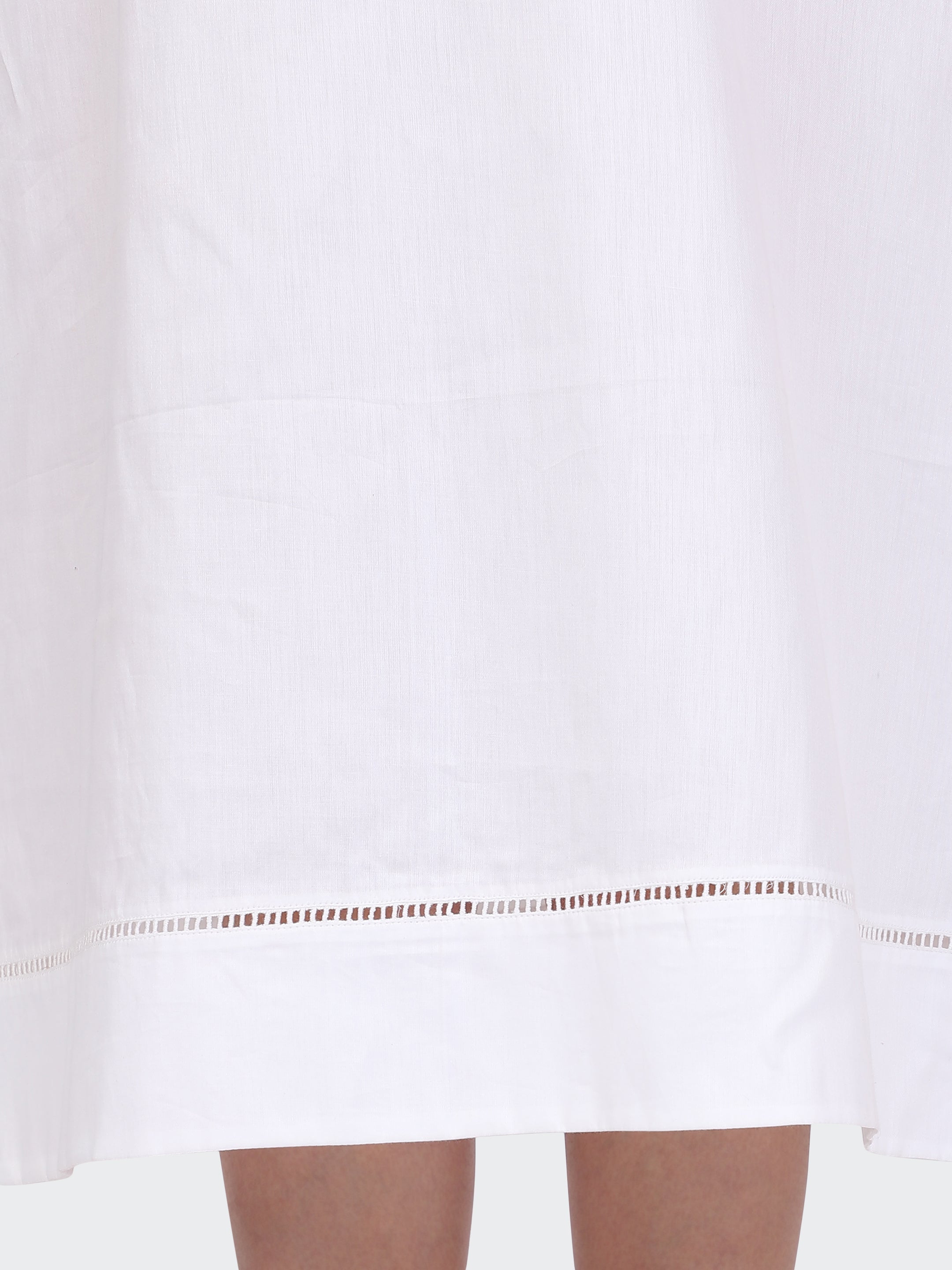 COLLARED DRESS FEATURING LACE ON SLEEVES AND BOTTOM-WHITE