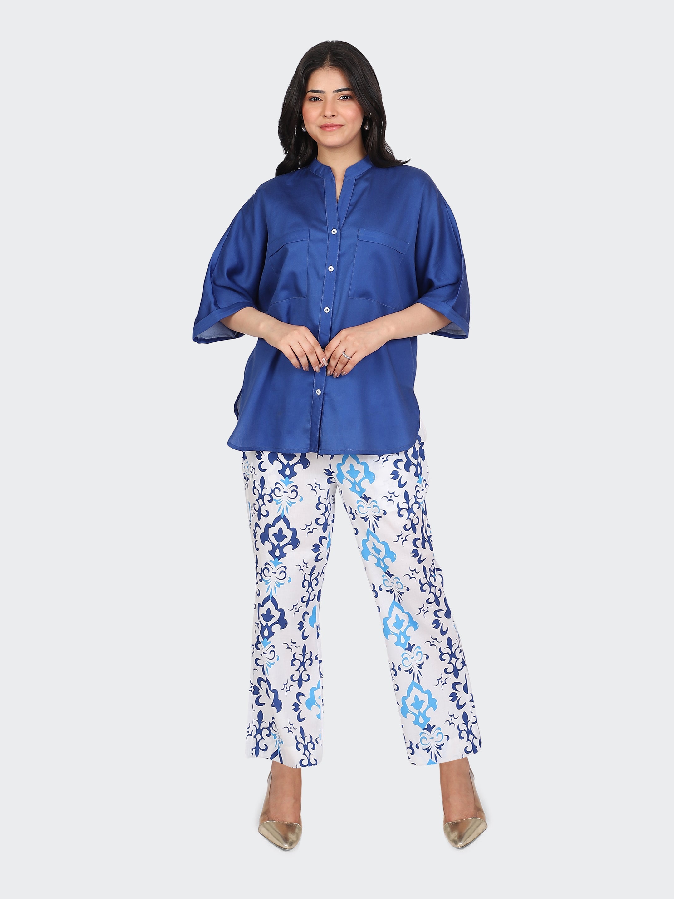 CO-ORDS KIMONO SLEEVES AND DECORATIVE LACE AT BACK-ROYAL BLUE