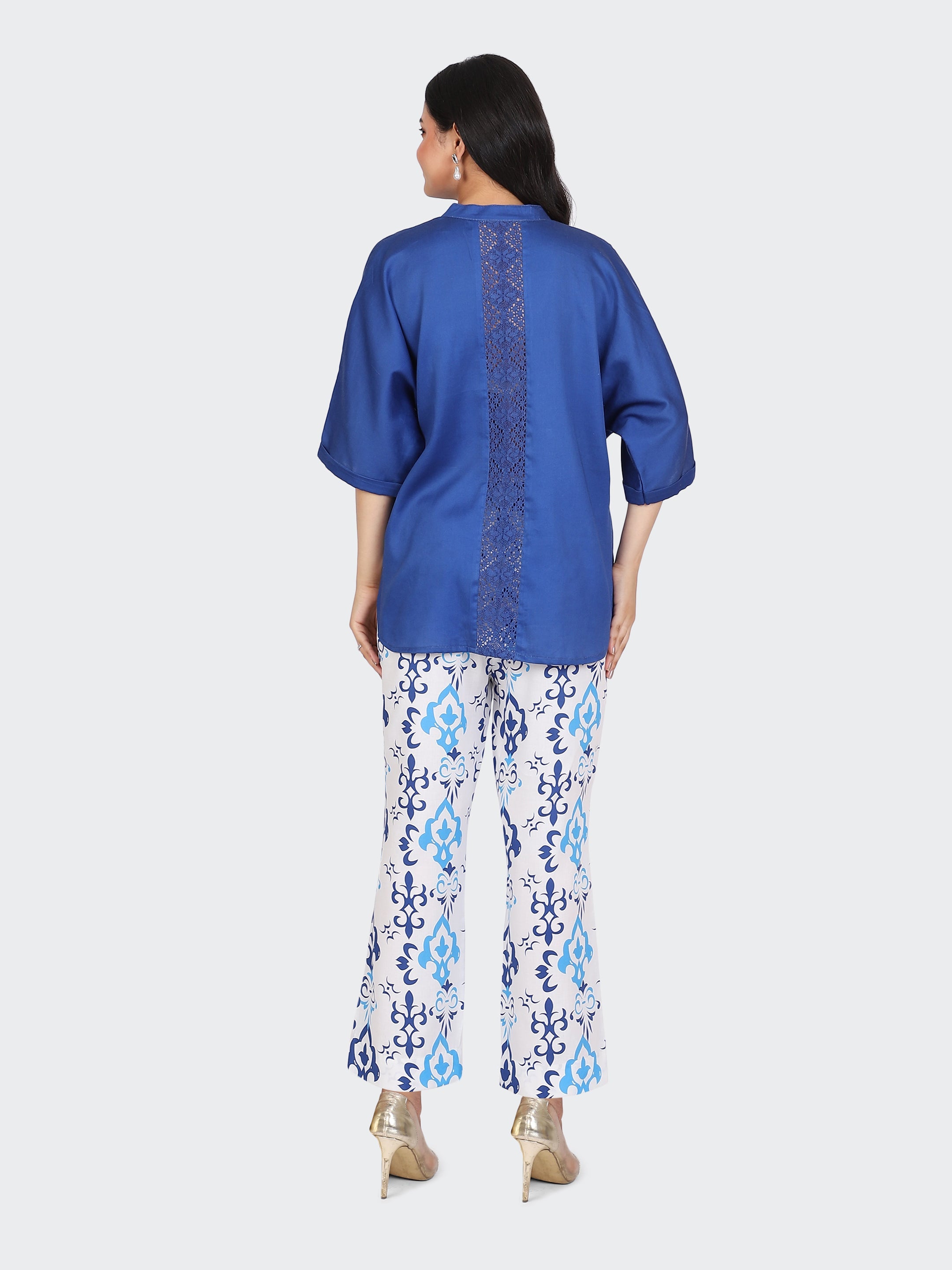 CO-ORDS KIMONO SLEEVES AND DECORATIVE LACE AT BACK-ROYAL BLUE