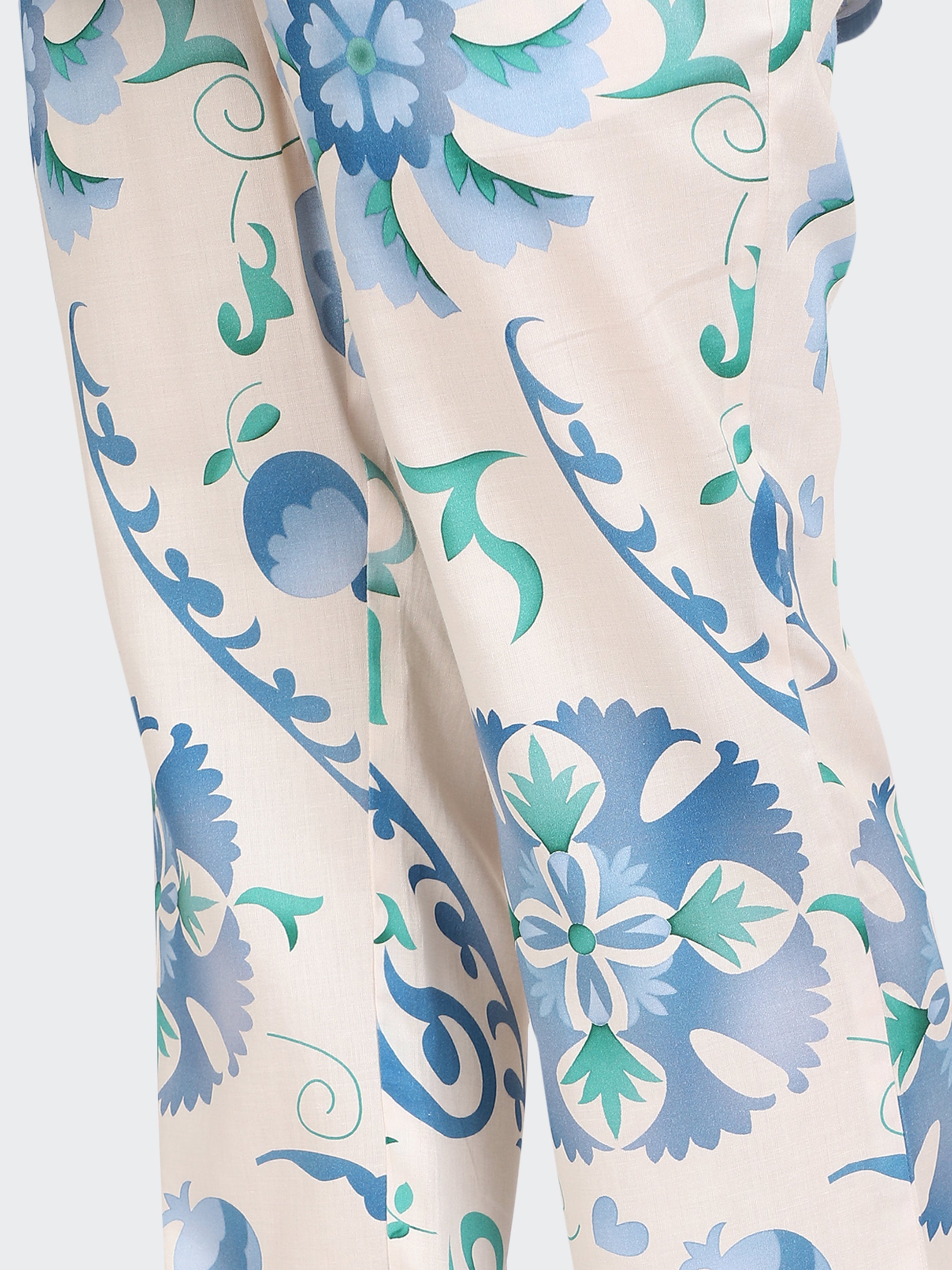 CO-ORDS KIMONO SLEEVES AND DECORATIVE LACE AT BACK-SKYBLUE