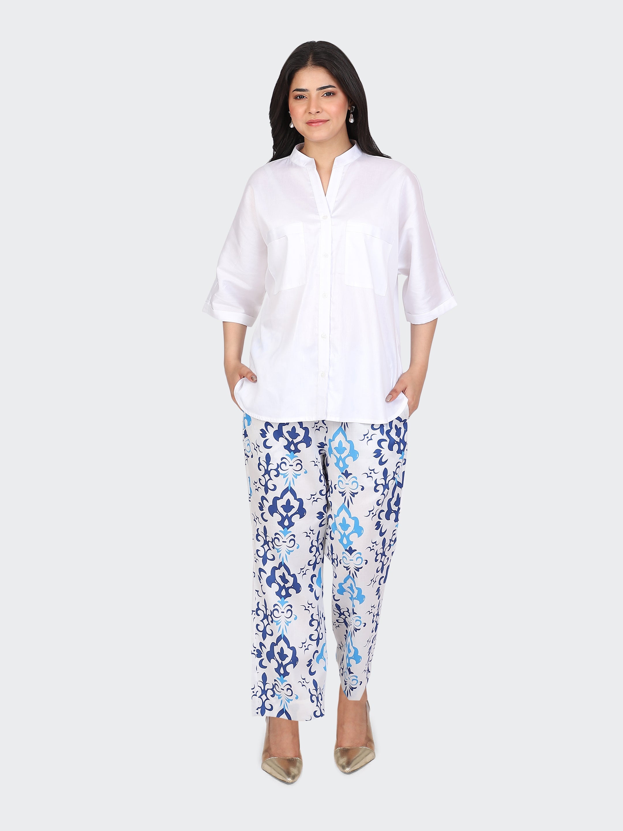 CO-ORDS KIMONO SLEEVES AND DECORATIVE LACE AT BACK-WHITE