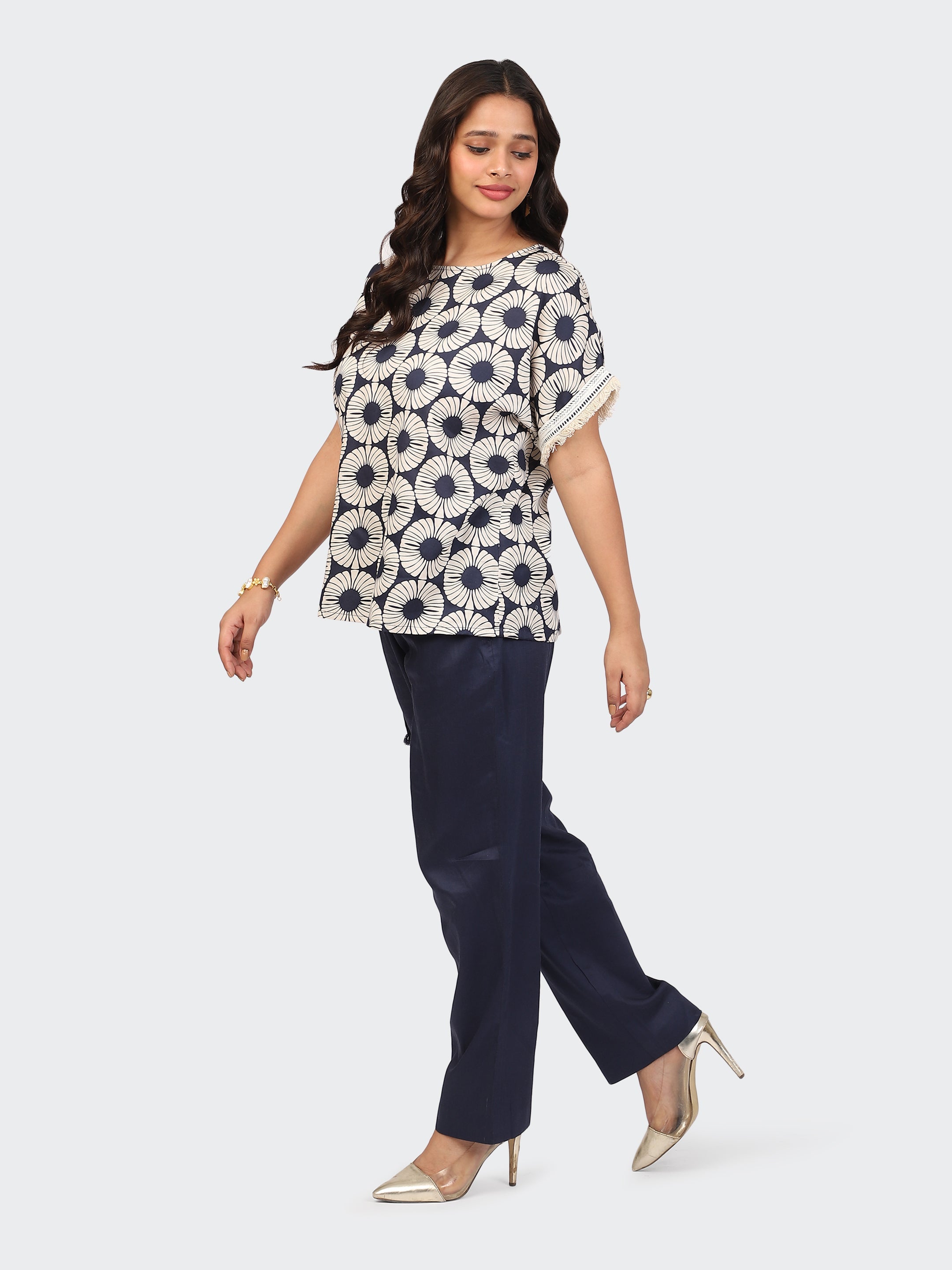 CO-ORDS BOHEMIAN LOOK, PANT FEATURING CARGO POCKET ON SIDE-NAVY