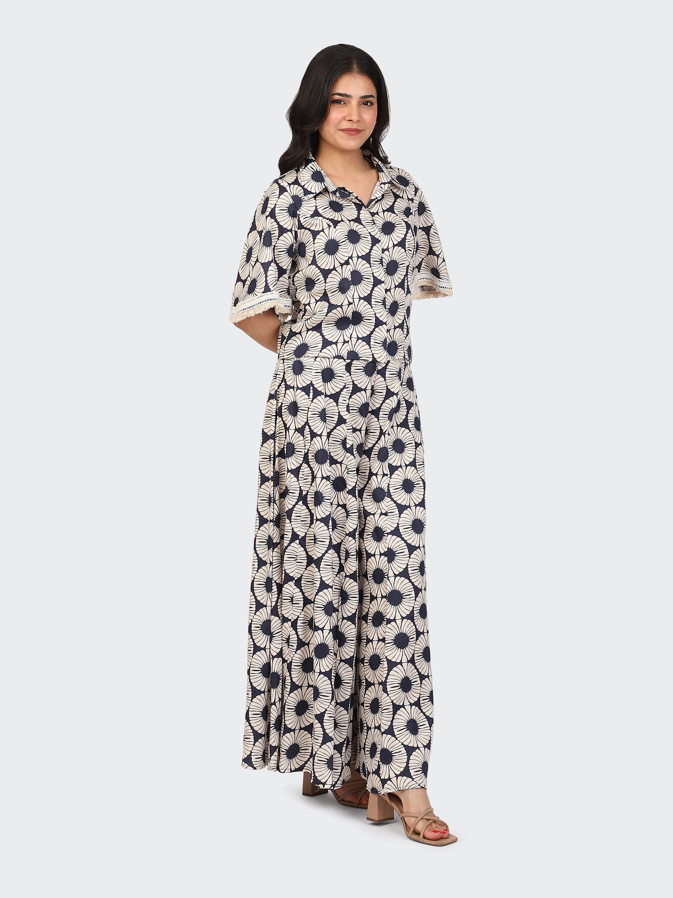 CO-ORDS BOHEMIAN LOOK, SHORT TOP, AND SHARARA PANT-NAVY