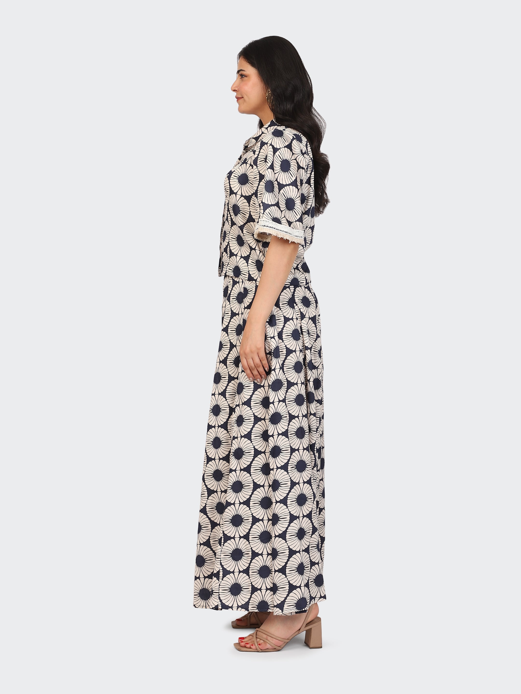 CO-ORDS BOHEMIAN LOOK, SHORT TOP, AND SHARARA PANT-NAVY