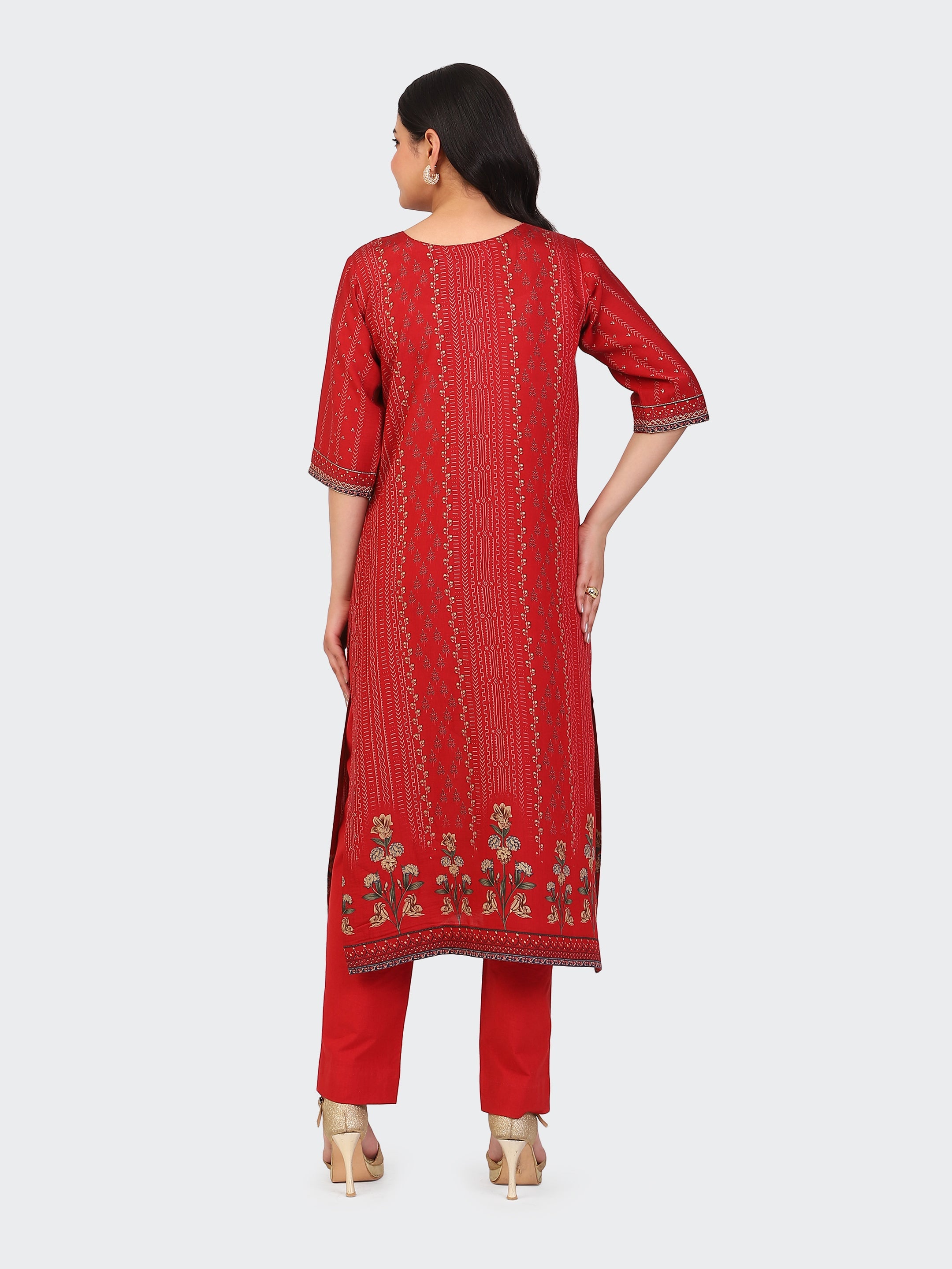 KURTA SET FEATURING HAND-EMBROIDERED FRONT, DUPATTA WITH HAND EMBROIDERY,LACE ALL AROUND-RED