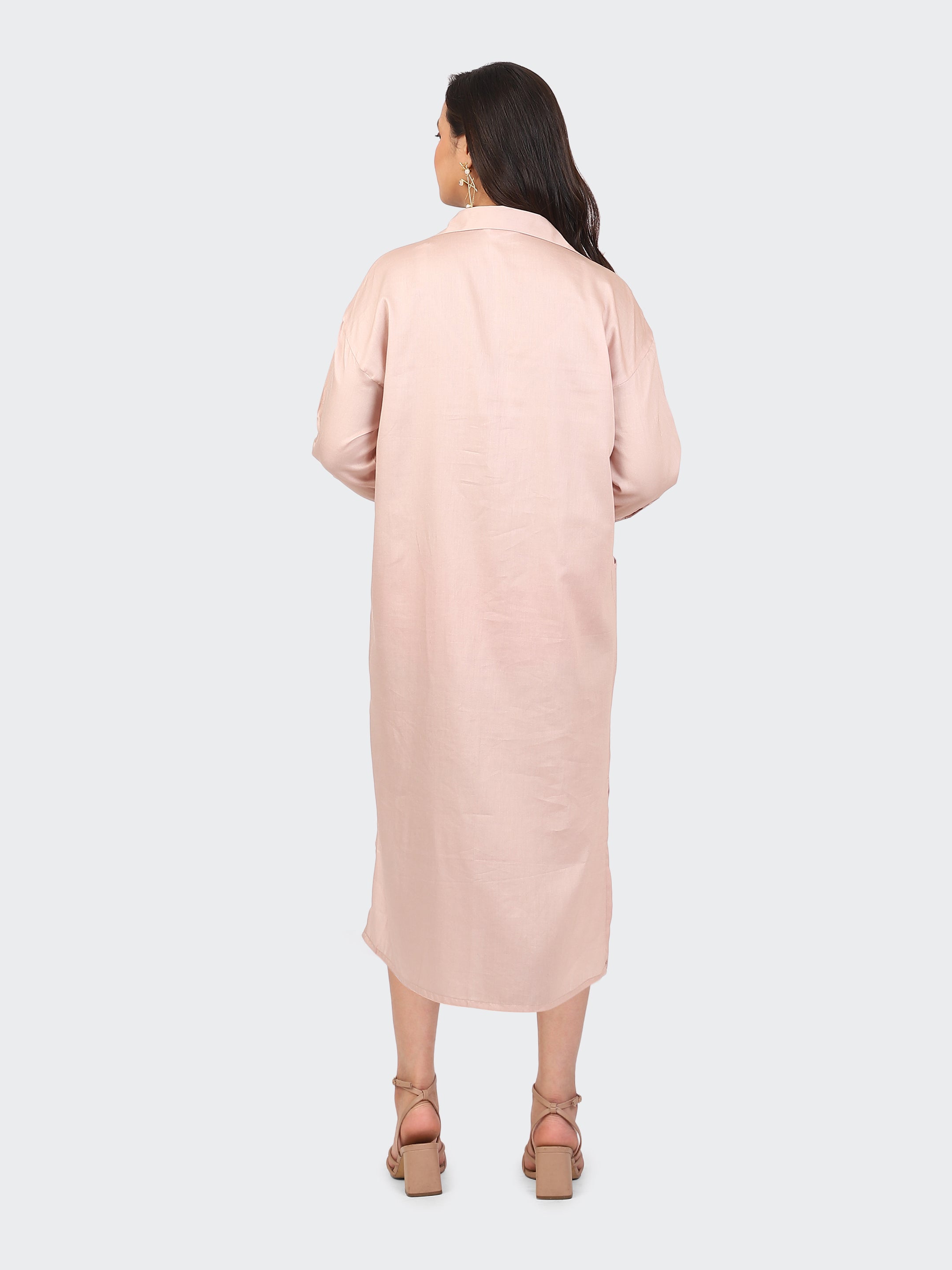 OVERSIZED CALF-LENGTH DRESS FEATURING EMBROIDERED POCKETS-DUSTY ROSE