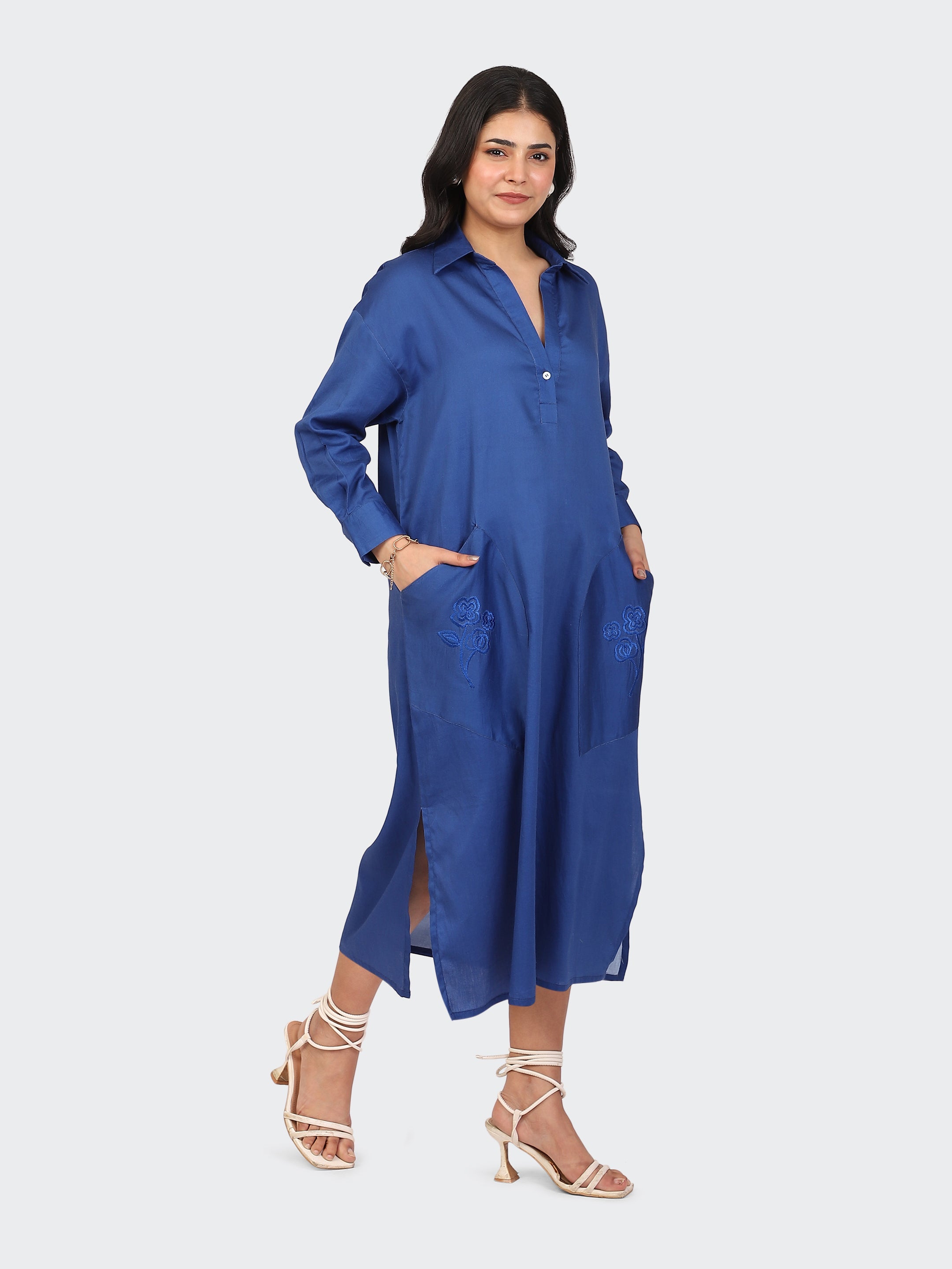 OVERSIZED CALF-LENGTH DRESS FEATURING EMBROIDERED POCKETS-ROYAL BLUE