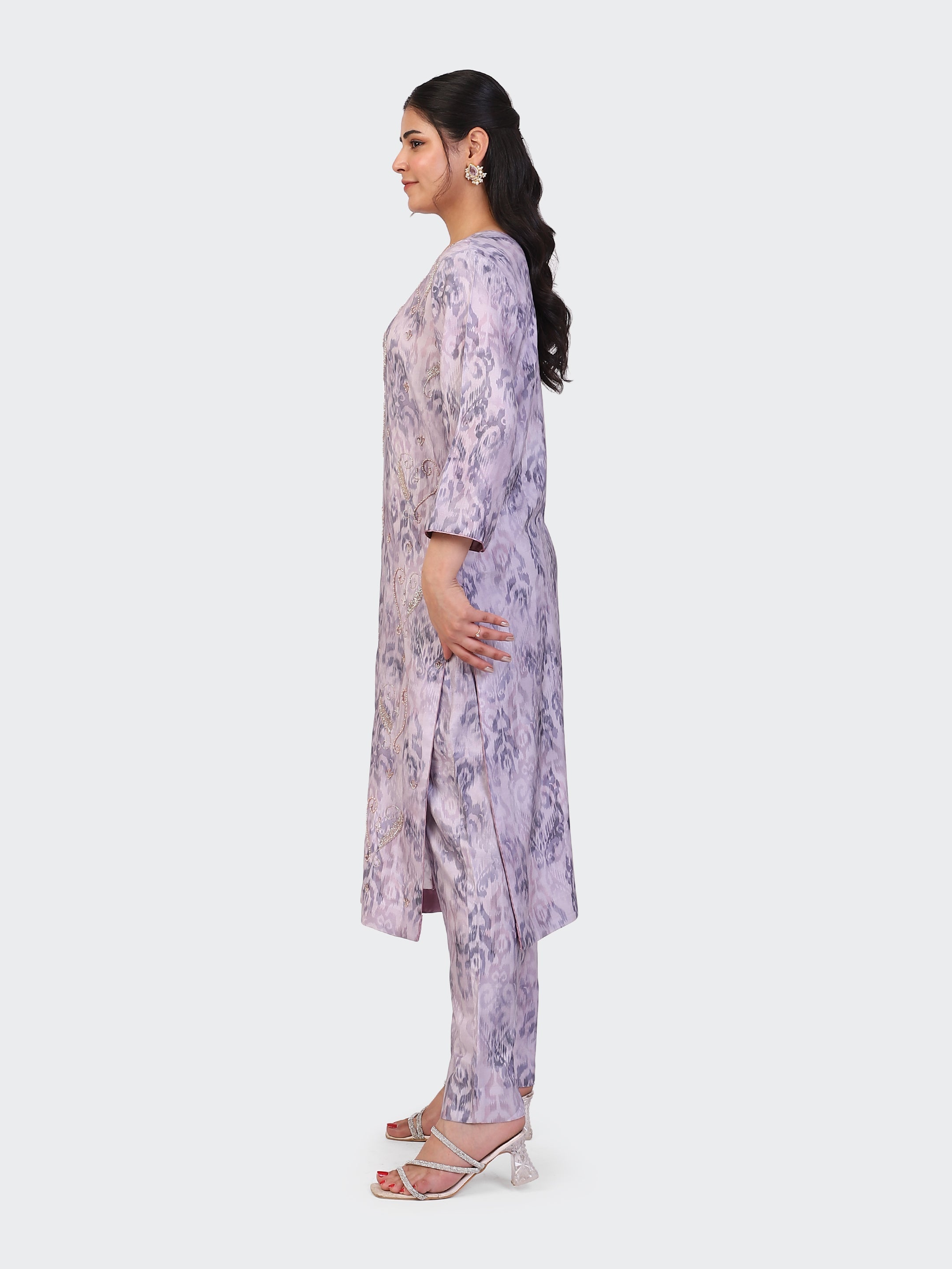KURTA SET FEATURING HAND-EMBROIDERED FRONT, SLEEVES, AND DUPATTA-MAUVE
