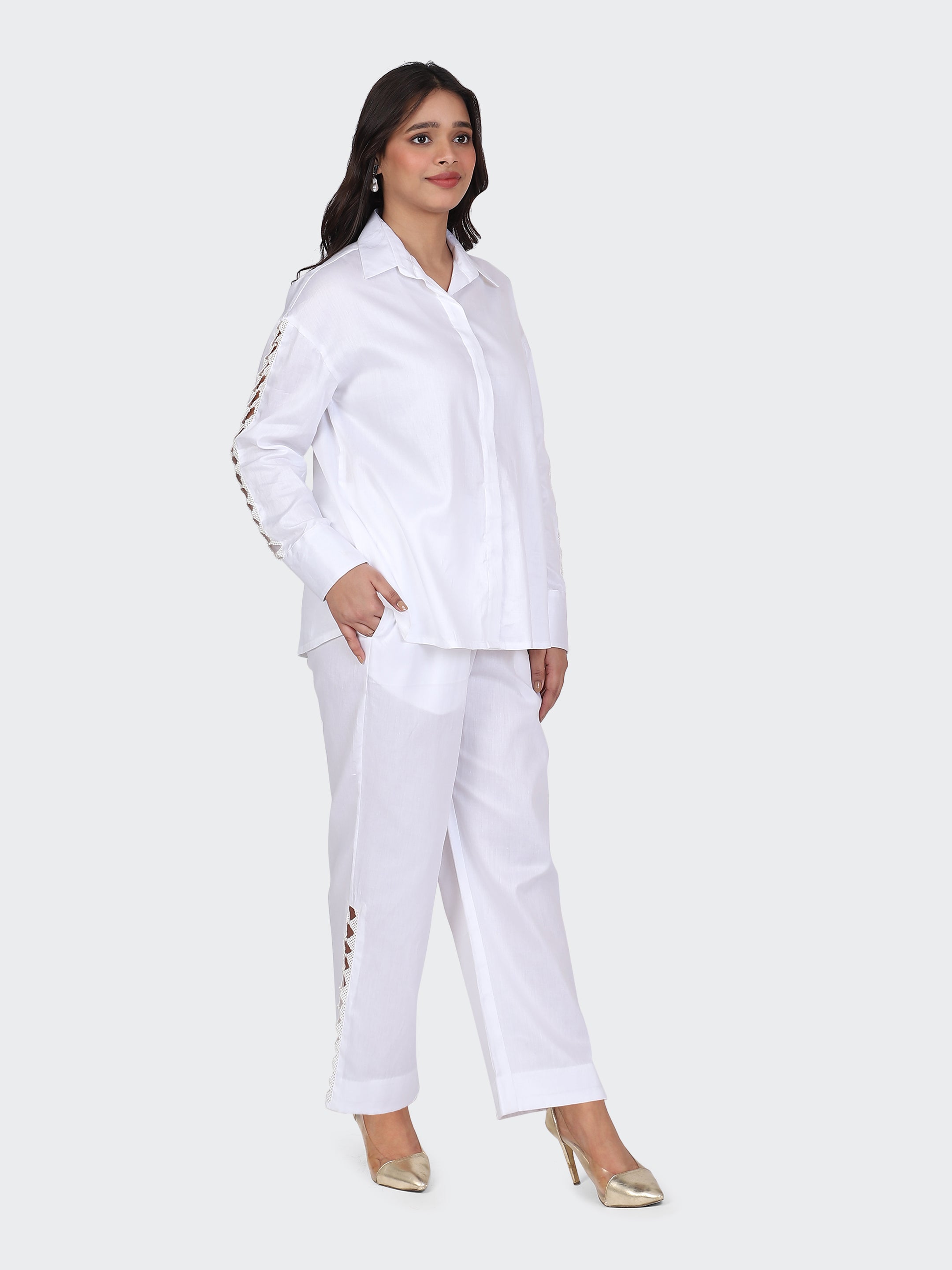 FINE COTTON COMFORTABLE CO-ORD SET-WHITE.