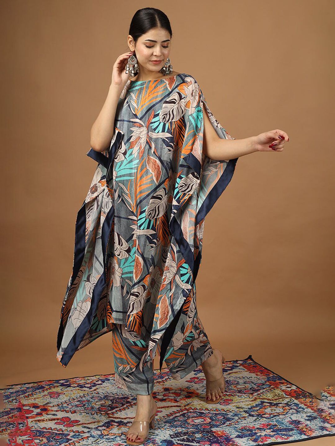 FLORAL PRINTED KAFTAN KURTA WITH TROUSER