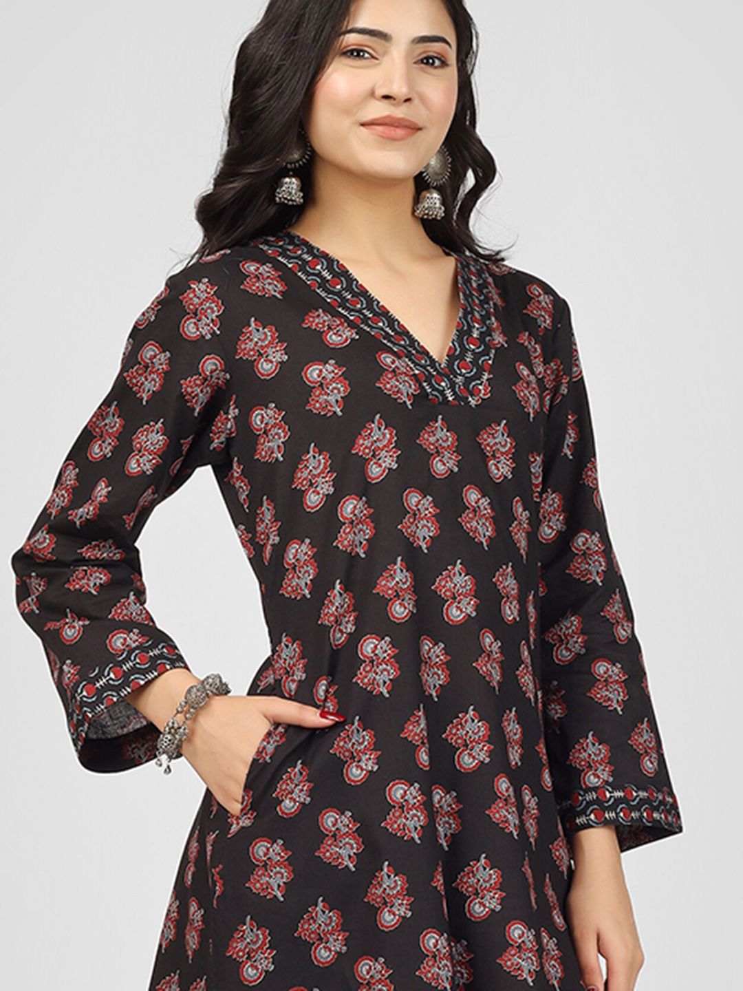V-NECK ETHNIC MOTIFS PRINTED REGULAR PURE COTTON KURTA WITH SALWAR